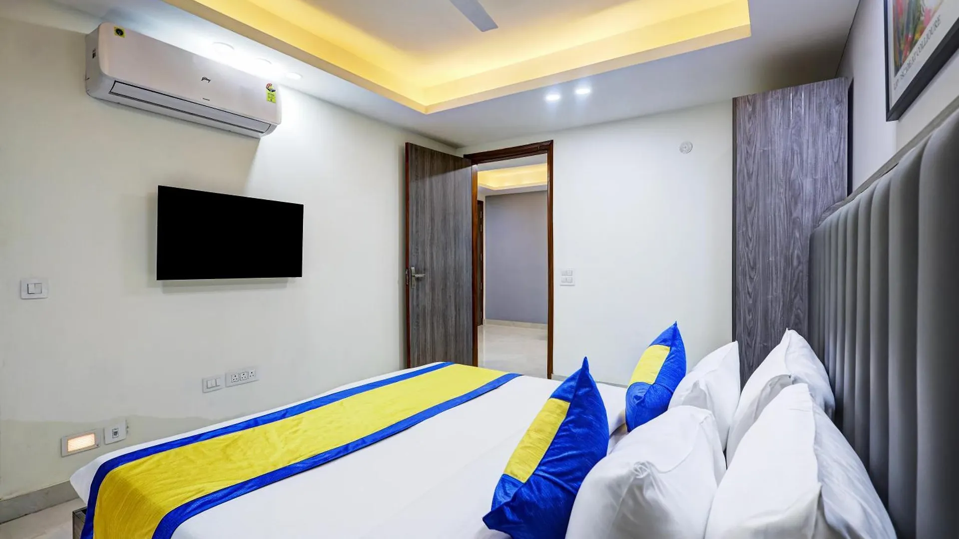 1Bhk Suites Opp Marriott - Huda City Centre Gurgaon 0*,